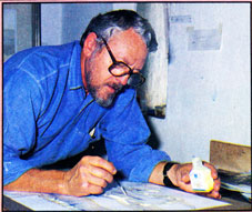 Ulrich Schwanecke in his studio in Johannesburg (image © Nella Botha from SA Panorama June 1988)